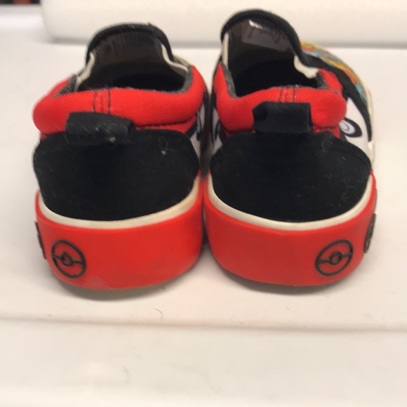 Pokémon Ground Up Kids Sneakers - Picture 2 of 7